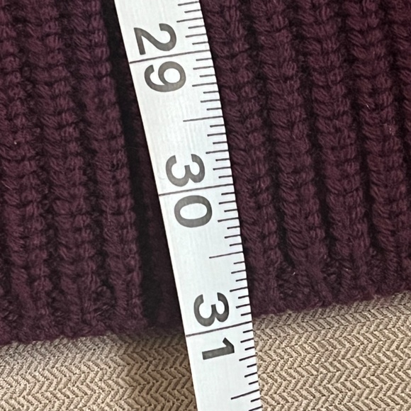 100% Merino Wool Sweater - Picture 5 of 5